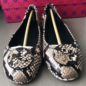 Tory Burch Minnie Travel Ballet Flats with Leather Logo Sz 9